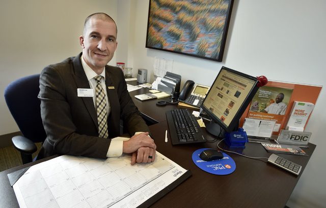 استخدام مدیر بانک